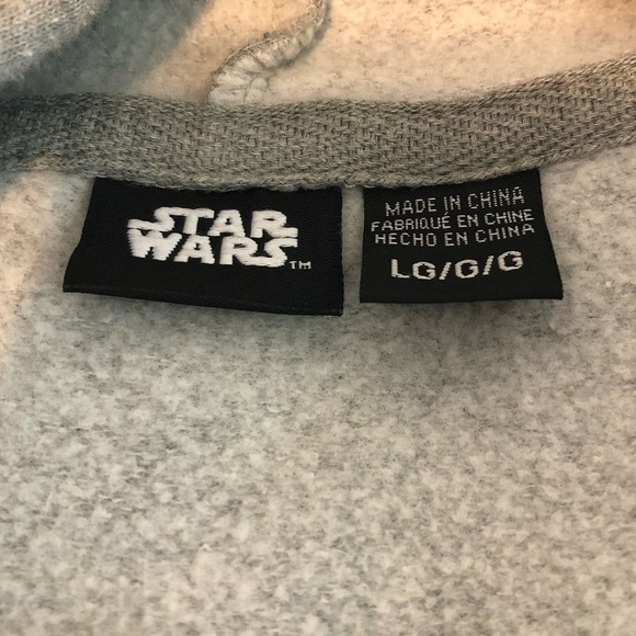 STAR WARS Sweatshirt Men's Size Large Gray The Mandalorian Hoodie The Child - Picture 7 of 11